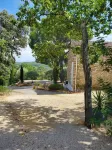 STUDIO in the middle of the vineyards facing the Ventoux - for 2 adults and 2 children.
