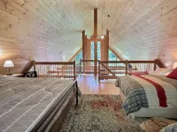 The Pines on Maples~ Hot Tub ~ Fire Pit & Indoor Fireplace - Game Room