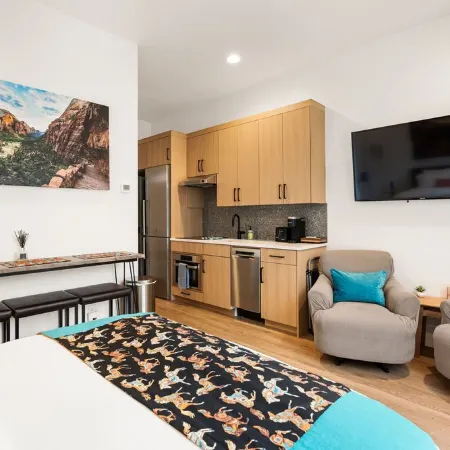 Great Value! Comfy Classy Casita! Kitchen & W/D