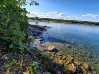 North Shore Nirvana: Lakefront, Deck, Fireplace, Beach