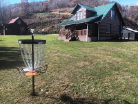 Wild Horse Lodge at Highland Hideaways near Grayson Highlands - Arcade/Theater