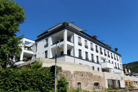 Five Star Apartment Отели рядом с достопримечательностью «Mont Royal»