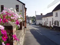 Charming Cottage overlooking the square in Chittlehampton Village Hotels in North Devon District