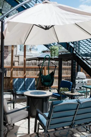 Luxurious, downtown loft with a warm, family feel Отели в г. Шеридан