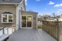 2Br Home Minutes to Downtown Rockport+Beach!