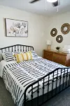 Private Pool Home  4 bd 3 ba with 2 King Master Suites Sleep 10 near AMI and IMG