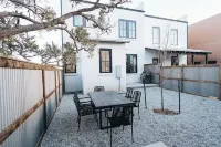 Buena Surf : A Designer's Luxury Getaway STR-19