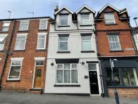 West Lodge, Filey. Sleeps 8. 5minutes to beach Hotels near Scarborough Christian Fellowship