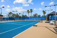 Desert Escape, 3Bd 3Bth, 2 King Suites in Gated Country Club Hotels in Indio