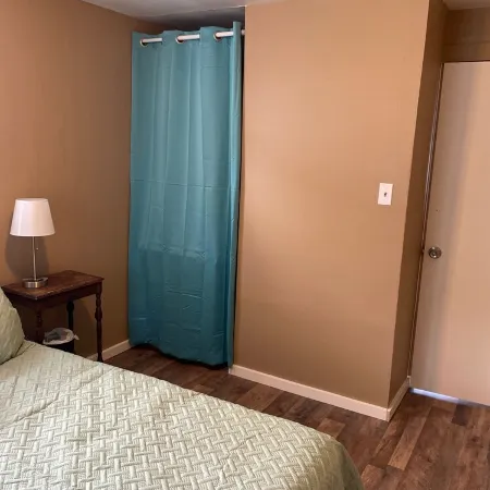 Cottage in the heart of Beach haven!