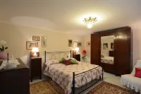 Apartment/ flat - Loro CiuffennaHouse with character - WiFi