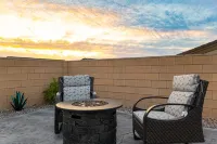 Newer Built Home with Pool, Spa, & Firepit