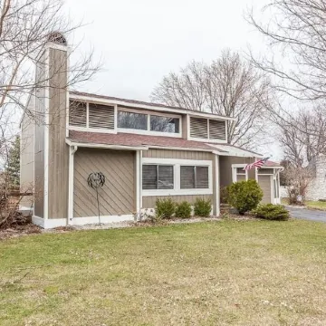 Holiday-Ready 3Br and 2BA Sleeps 9 in Fishers