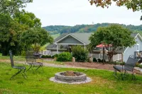 Mountain Veiws, Hot Tub,Treehouse,Gameroom, Child Playroom, Pet Friendly