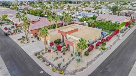 Outdoor Oasis at Montage, by GPM - Water Slide/ Game room/ Walk to festivals Отели рядом с достопримечательностью «Indian Palms Country Club & Resort»