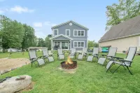 The Heron House @Waldron Lake Hotels in Noble County