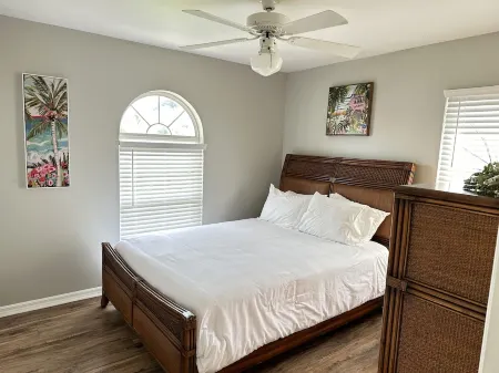 Paradise at Serenity Cove Отели в г. Пайн-Айленд-Сентер