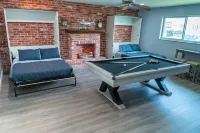 2000 sq ft, 3 bed 3 bath & large game room