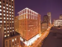 Embassy Suites by Hilton Montreal Hotels near Château Ramezay - Musée et site historique de Montréal