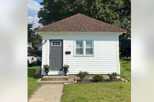Tiny Spa Cottage Retreat