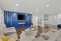 Cozy Decatur Home with Indoor Fireplace & Firepit - Wifi