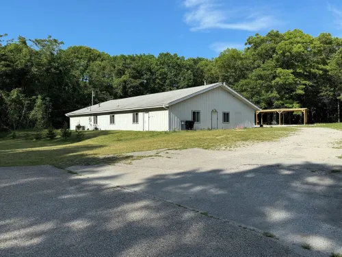 Roomy and Private Getaway for Families & Friends