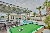 Luxury 7 BR Across Beach. Pool,Gulf Views,Pool Table,Ping Pong, Golf Cart Rental - Private Pools