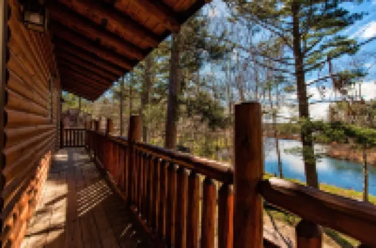 Lodge on Au Train River a few blks from Lk Superior  15 min from Munising