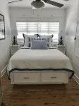 Quaint Bald Head Island Cottage close to East Beach with access to BHI Club