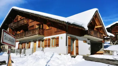 Les Salamanes - 3 double bedrooms - 2 bathrooms - domaine du Grand Massif Hôtels à proximité de : Cascade du Rouget