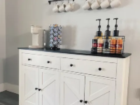 3B2BA house in Palmetto W/Pool & Movie Room Hoteles en Palmetto