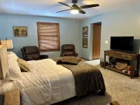 Premier Lakeshore Retreat