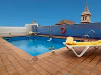 โรงแรม San Gil Sevilla - สระว่ายน้ำบนดาดฟ้า