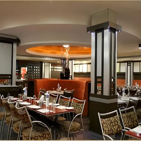 Taj Tristar