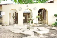 Tuscan Lodge