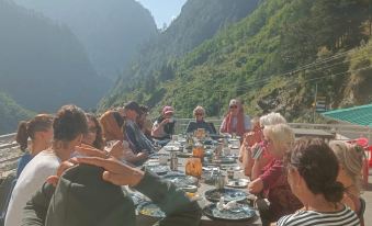 Hotel Himsarovar And Restaurant