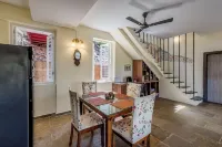 CosmicStays Elysium Farmhouse Hotel a Bhadas Bk.