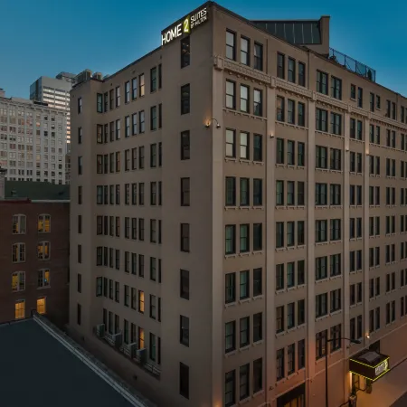 Home2 Suites by Hilton Atlanta Downtown Отели рядом с достопримечательностью «Театр «Табернакл»»
