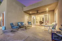 Wild Rose: Pool, Spa, Large Private Yard, CornHole