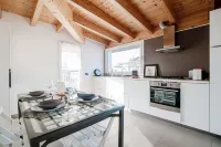 White Attic - by Myhomeincomo Hotels in Albavilla