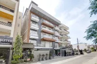 Saltstayz Premier - Near Golf Course Road & Sector 57 Hotel a 