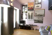 Casa Rossa - Bymyhomeincomo Hotels in Cernobbio