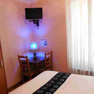 Hôtel Le Petit Château Rooms