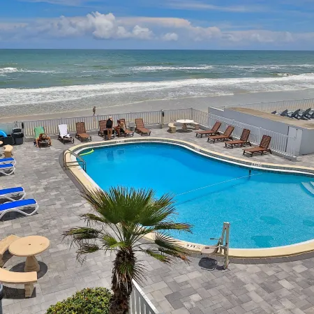 Driftwood Resort