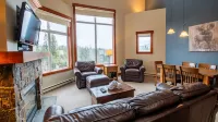 Timberline Lodges by Fernie Lodging Co