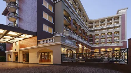 Fairfield by Marriott Goa Calangute Отели рядом с достопримечательностью «Mario Gallery»
