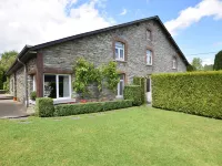 An Old Farmhouse in a Peaceful Ardennes Village Hotels near Pont De Claies sur La Semois