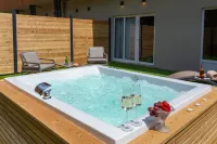 Zlatni Rat Beach Resort - Hot Tub