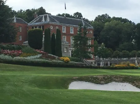 Westleigh Отели в г. Эпсом