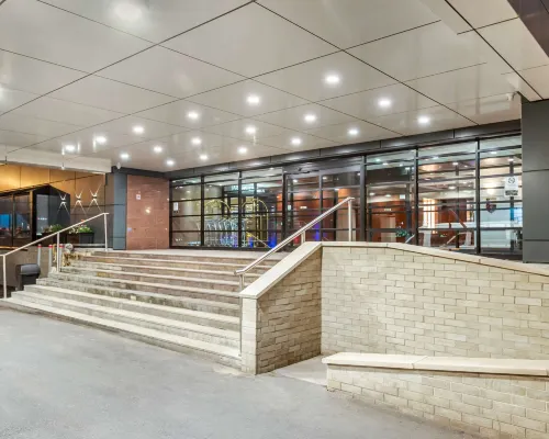 Quality Hotel Dorval Aeroport Hotels near Lachine